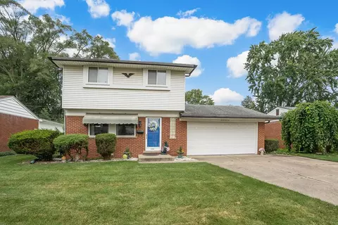 39553 Rambler Dr, Sterling Heights, MI 48313