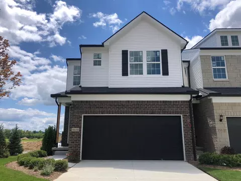 5525 E Spaniel Dr, Ann Arbor, MI 48108
