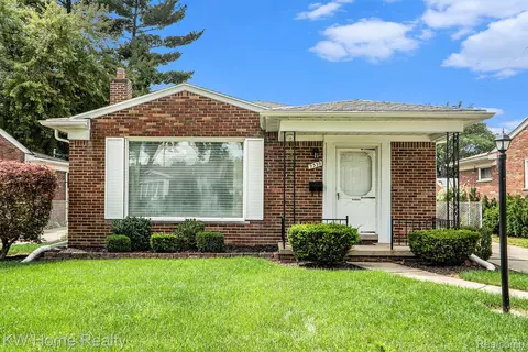 9339 Riverview, Redford, MI 48239