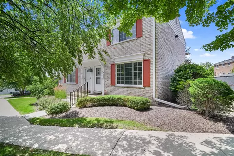 447 Baldwin Ave, Rochester, MI 48307