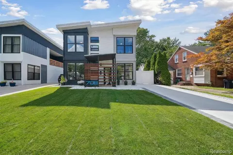 708 Wellesley Ave, Royal Oak, MI 48067