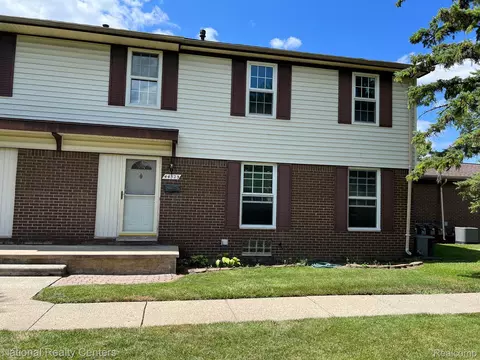 44525 N Umberland Cir, Canton, MI 48187