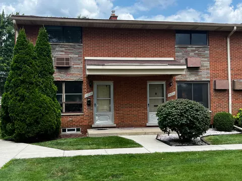 29228 Tessmer Crt Ct, Madison Heights, MI 48071