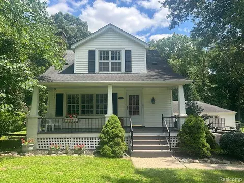 13527 Pardee Rd, Taylor, MI 48180