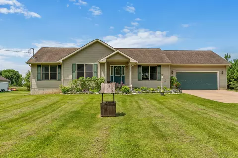 14278 Mccaslin Lake Rd, Argentine, MI 48451