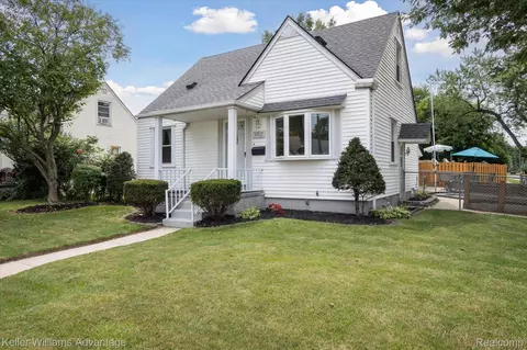 4402 Academy St, Dearborn Heights, MI 48125