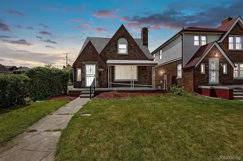 18005 San Juan Dr, Detroit, MI 48221
