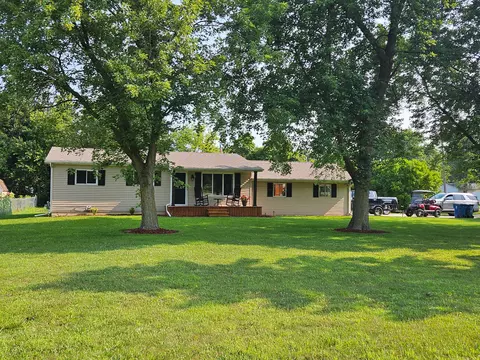 9382 Corunna Rd, Clayton, MI 48473