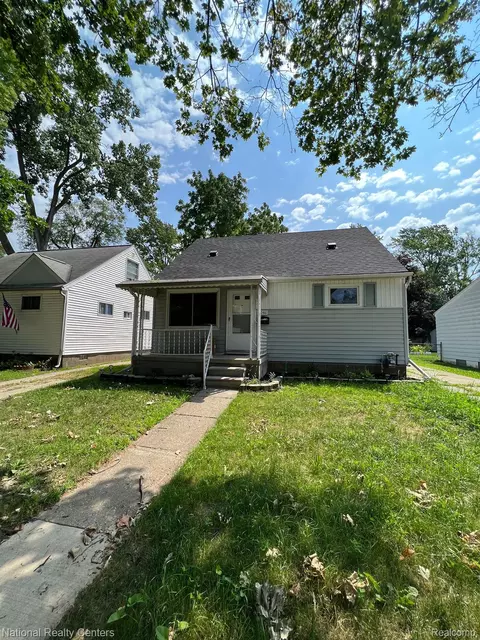 9046 Louise St, Livonia, MI 48150
