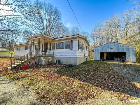 12636 N Budd Rd, Taymouth, MI 48417