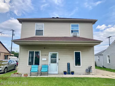 11908 Grant St, Riverview, MI 48193