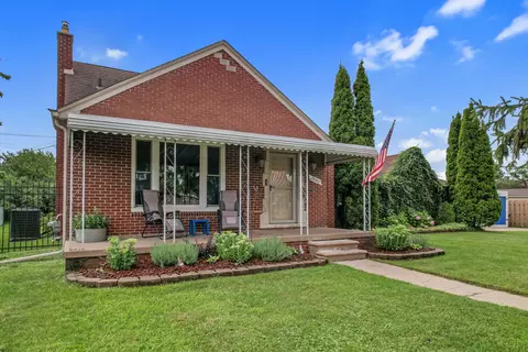 28960 Diesing Dr, Madison Heights, MI 48071