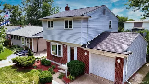 8183 Holly Dr, Canton, MI 48187