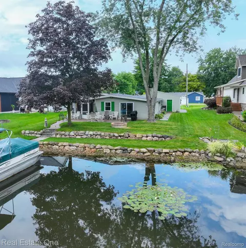 10875 Colony Rd, Putnam, MI 48169
