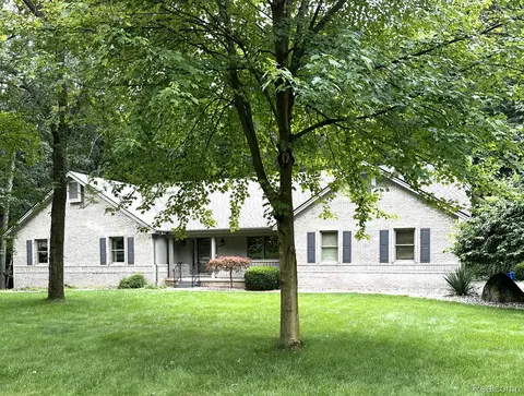 11343 Bancroft, Tyrone, MI 48430