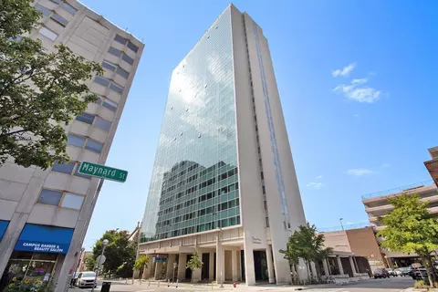 555 E William St #5J, Ann Arbor, MI 48104