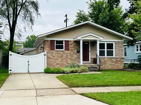 823 E 5th St, Royal Oak, MI 48067