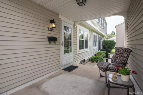 41769 Onaway Dr, Northville, MI 48167