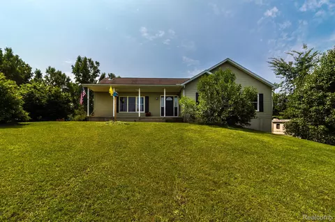 3744 Clifford Rd, Burlington, MI 48727