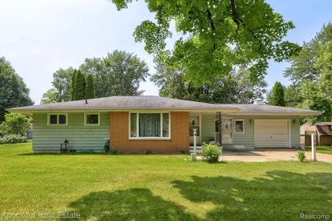 128 S East St, Vassar, MI 48768