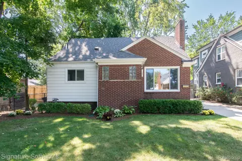 2850 Windemere Rd, Birmingham, MI 48009