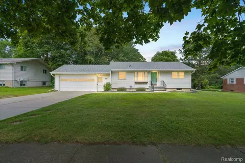 825 S Lansing St, Mason, MI 48854