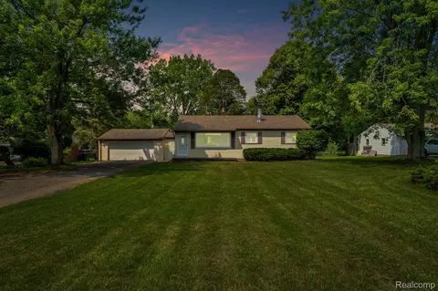 3486 S Elms Rd, Swartz Creek, MI 48473