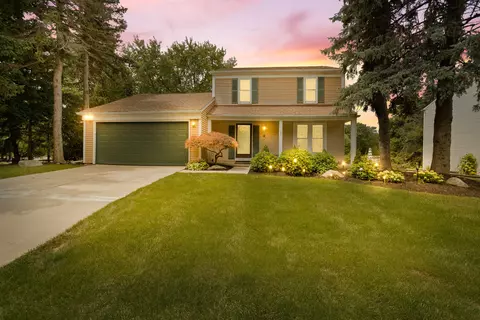 27821 White Plns, Farmington Hills, MI 48331