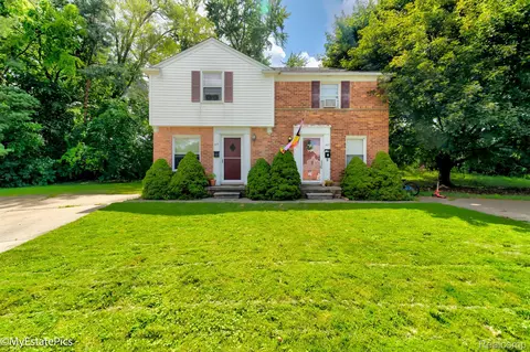 400 Parkview Dr, Plymouth, MI 48170