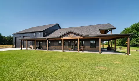 7400 Beecher Rd, Clayton, MI 48532