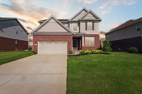 25858 Tennyson Crt Ct, Novi, MI 48374