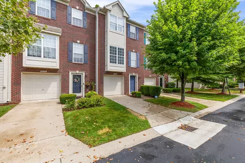 36267 Dominion Cir, Sterling Heights, MI 48310