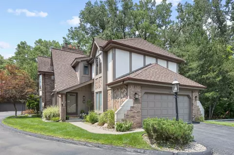 700 S Military St, Dearborn, MI 48124