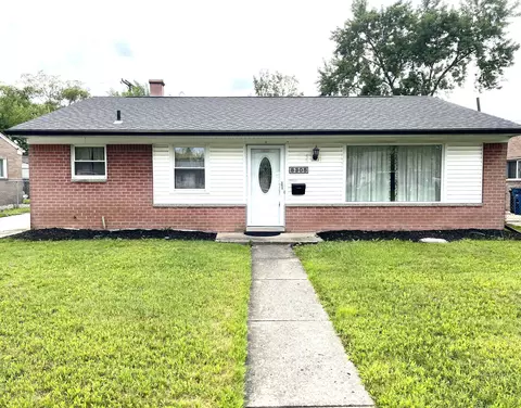 8305 Milburn St, Westland, MI 48185