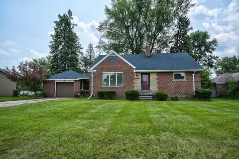 29571 Maplewood St, Garden City, MI 48135