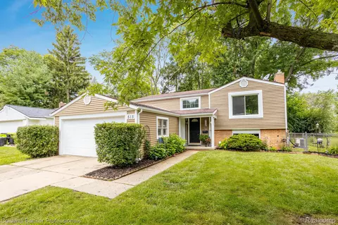 515 Reed St, Northville, MI 48167