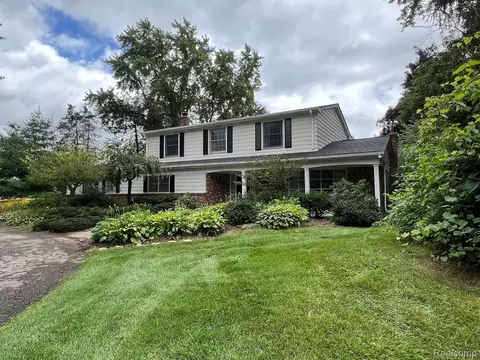 60627 S Greenbrook E, Washington, MI 48094