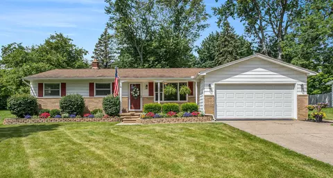 2392 Tandy Dr, Flint, MI 48532