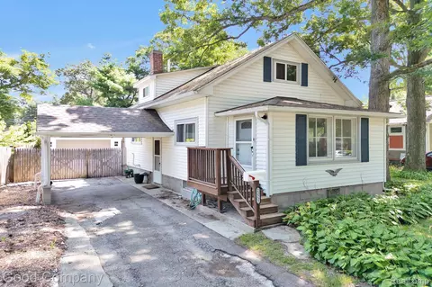 23532 Forest St, Oak Park, MI 48237