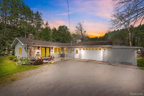 5332 W Fletcher Rd, Beaver Creek, MI 48653