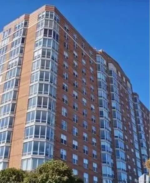 250 E Harbortown Dr #1305, Detroit, MI 48207