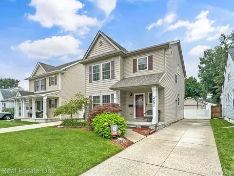 4093 Bacon Ave, Berkley, MI 48072