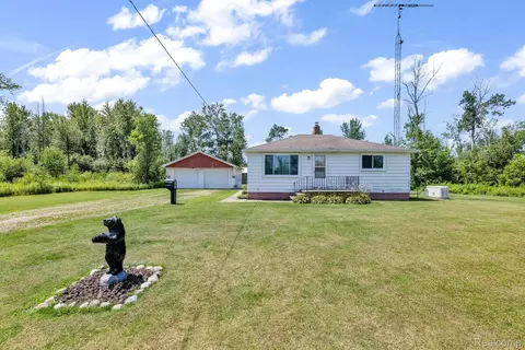 3145 N Lakeshore Rd, Rubicon, MI 48468