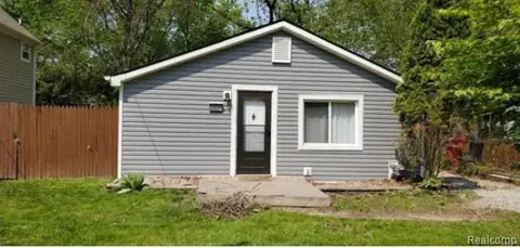 23231 Helen St, Southfield, MI 48033