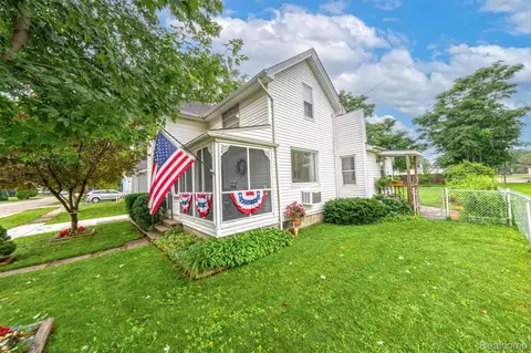 31761 Flynn Ave, Warren, MI 48092