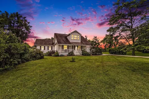 5940 White Lake Rd, White Lake, MI 48383