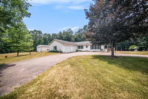 19055 Sandborn Rd, Manchester, MI 48158