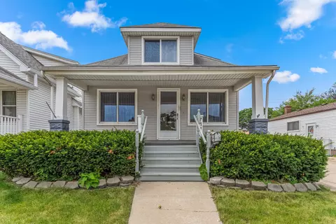 711 Cleophus Pkwy, Lincoln Park, MI 48146