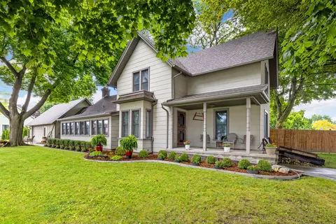 1154 S Belle River Ave, Marine City, MI 48039