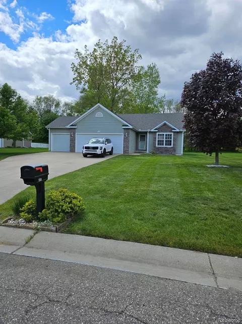 1258 Woodfield Trl, Richland, MI 48626